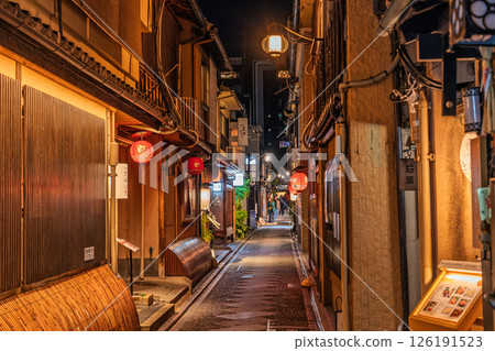 京都府古都的娛樂區先鬥町 126191523