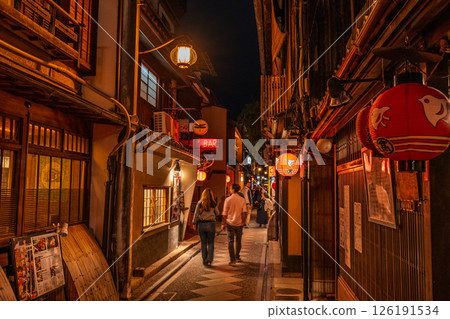 京都府古都的娛樂區先鬥町 126191534