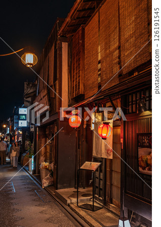 Pontocho, the ancient capital's entertainment district, Kyoto Prefecture Pontocho, the ancient capital's entertainment district, Kyoto Prefecture 126191545