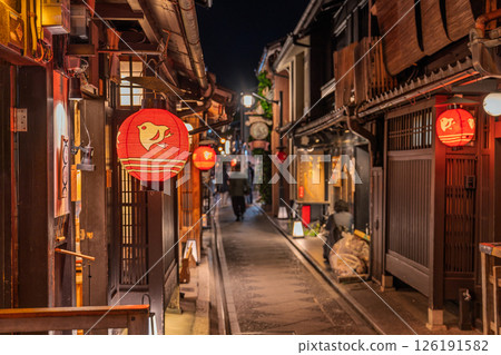 京都府古都的娛樂區先鬥町 126191582