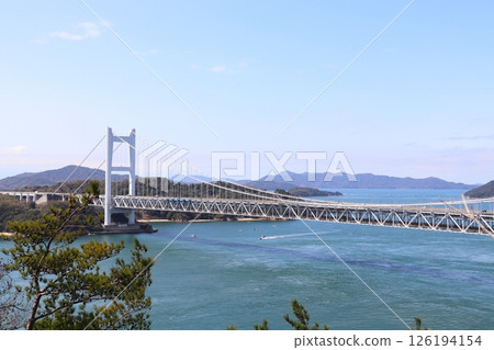 瀨戶大橋和春天的藍天 瀨戶大橋和春天的藍天 126194154
