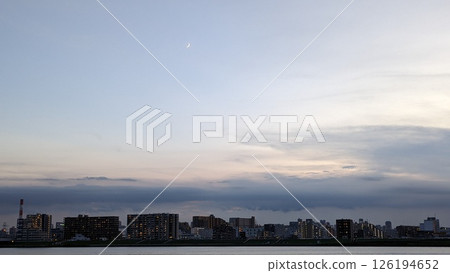 eventide, twilight, evening scene 126194652