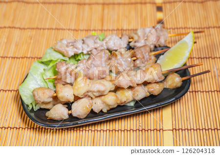 Salt-grilled chicken belly and tail Salt-grilled chicken belly and tail 126204318