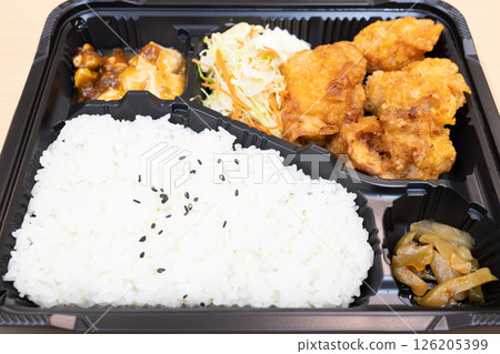 美味的炸雞午餐 126205399