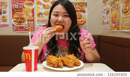 Chubby female 126205920