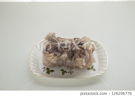 Pre-boiled beef tail Pre-boiled beef tail 126206776