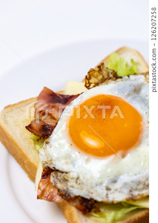 培根和雞蛋吐司 126207258
