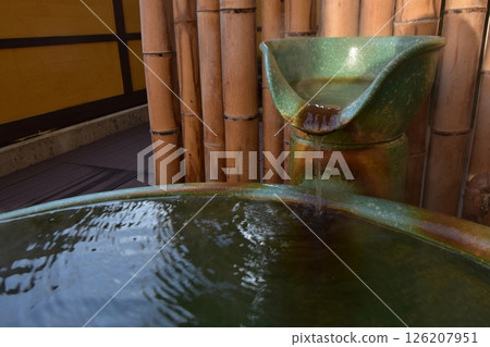 Hot spring, inn, bath, cypress, open-air bath, bathtub, hot water, spout, fruit forest 126207951