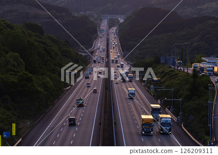 《Shizuoka Prefecture》 Shin Tomei Expressway / Aorta of Japan 126209311