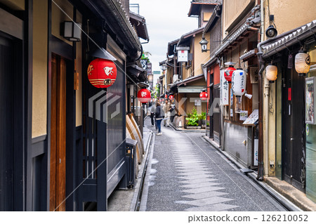 京都府古都的娛樂區先鬥町 126210052