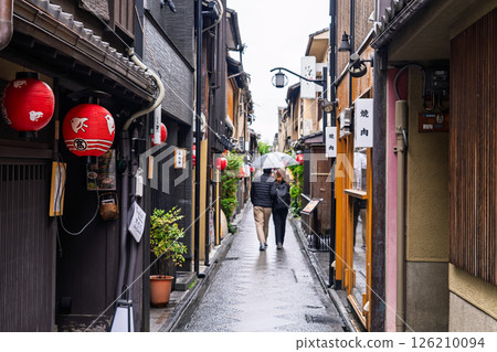 京都府古都的娛樂區先鬥町 126210094