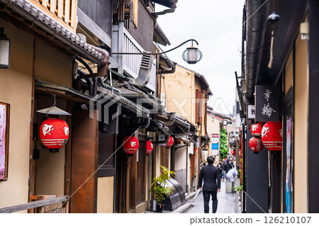 京都府古都的娛樂區先鬥町 126210107