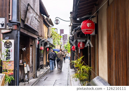 Pontocho, the ancient capital's entertainment district, Kyoto Prefecture 126210111