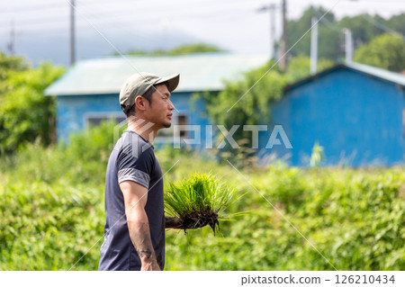 父母和孩子的水稻種植經驗 父母和孩子的水稻種植經驗 126210434
