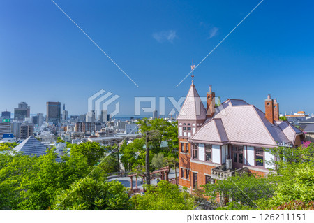 View of the Kobe Ijinkan area from Kitano Tenmangu Shrine 126211151
