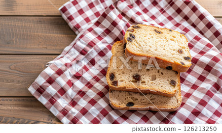 table slices bread rustic cloth raisin 126213250