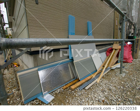 Image of a residential construction site 126220338