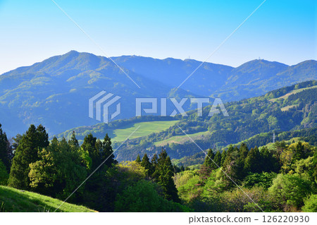 從東秩父村秩父高原牧場眺望的清爽山景 從東秩父村秩父高原牧場眺望的清爽山景 126220930