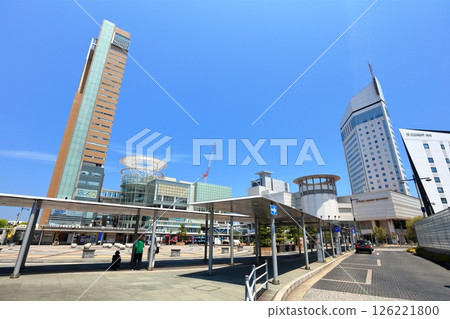 【香川縣】陽光港高松和高松車站前廣場的晴天 126221800