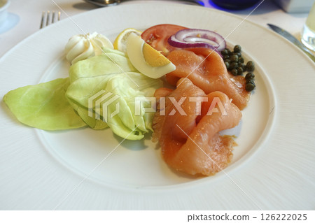 豪華遊輪「名人千禧號」上的餐點:早餐 豪華遊輪「名人千禧號」上的餐點:早餐 126222025