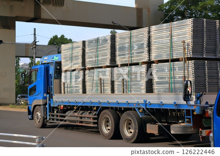 Image of a truck transporting temporary materials 126222446