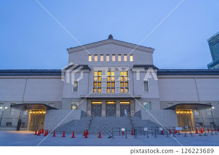 黃昏的大阪市立美術館 126223689