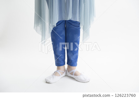 Women wearing ballet shoes 126223760