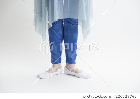Women wearing ballet shoes 126223763
