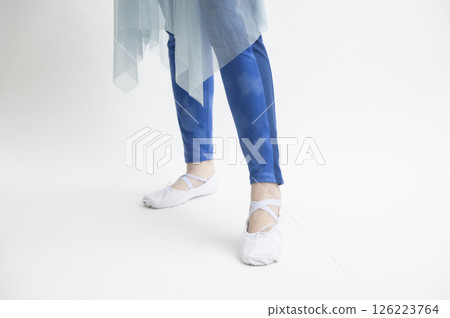 Women wearing ballet shoes 126223764