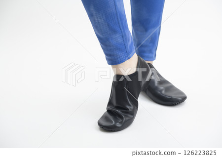 穿爵士鞋的女人 穿爵士鞋的女人 126223825