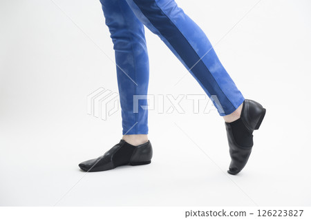 穿爵士鞋的女人 穿爵士鞋的女人 126223827