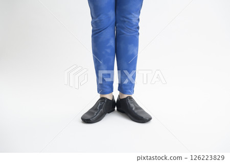 穿爵士鞋的女人 126223829