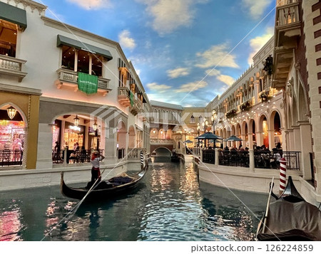 [內華達州]拉斯維加斯豪華威尼斯人飯店內的水道景觀 126224859