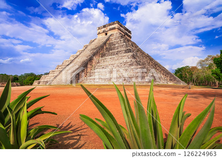 Chichen Itza pyramid, El Castillo, Maya temple with astronomical and cultural significance in Yucatan, Mexico. Chichen Itza pyramid, El Castillo, Maya temple with astronomical and cultural significance in Yucatan, Mexico. 126224963