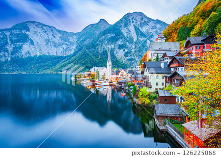 Hallstatt, Austria. Small village, misty scenic landscape twilight hour, Upper Austria 126225068
