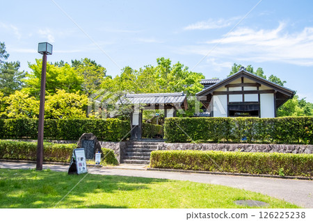 Farmers in the circle around the Kiso-Sansen National Park "Kiso-Sansen Park Center" Farmers in the circle around the Kiso-Sansen National Park "Kiso-Sansen Park Center" 126225238