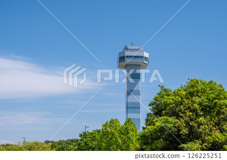 Kiso-Sansen National Park "Kiso-Sansen Park Center" Fresh green trees and observation tower Kiso-Sansen National Park "Kiso-Sansen Park Center" Fresh green trees and observation tower 126225251