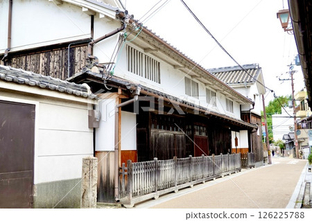 A view of the former Hirakata-shuku wholesaler's residence, the former Kinami family residence, Miyacho, Hirakata City, Osaka Prefecture 126225788