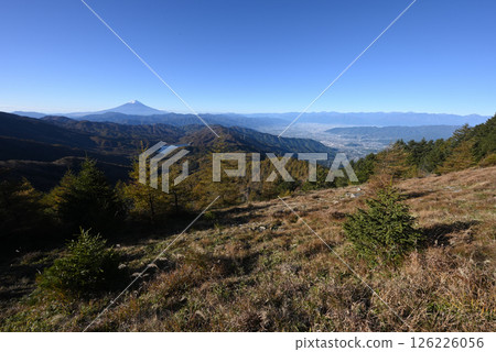 Climbing Mount Daibosatsu, Yamanashi Prefecture Climbing Mount Daibosatsu, Yamanashi Prefecture 126226056