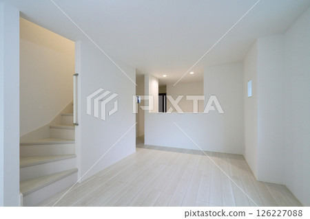 Housing LDK 126227088