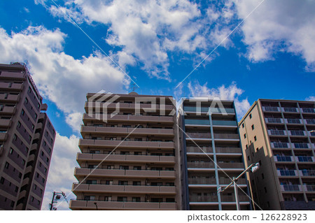 [京都風景]堀川街的天空與建築 126228923