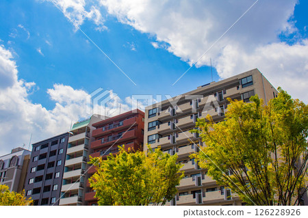 [京都風景]堀川街的天空與建築 126228926