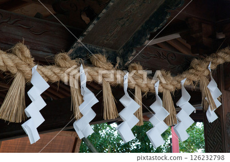 神社的紙龍 126232798