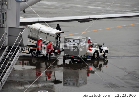 牽引車+拖車_02 126233900