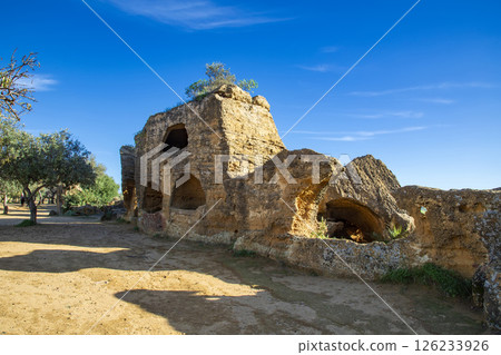 Byzantine and early Christian necropolis  126233926