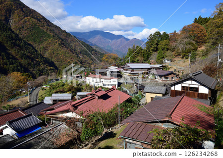 The village streets that spread across the slopes of Akazawa-juku, Hayakawa-cho, Yamanashi Prefecture 126234268