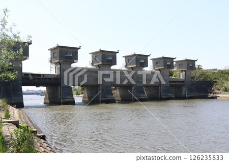 舊江戶川上的江戶川水閘 126235833