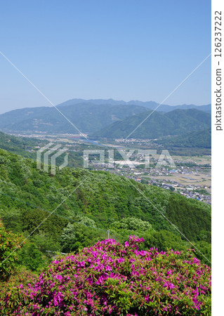 從德島縣三好市健康交流之林眺望美馬市 126237222