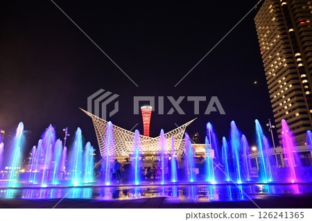 Kobe Tower and fountain. Kobe Tower and fountain. 126241365