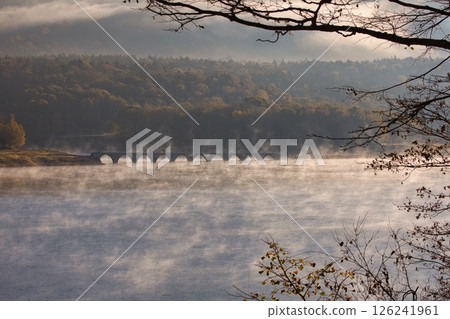 秋季Taushubetsu河大橋 126241961